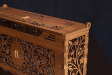 Load image into Gallery viewer, engraved wooden box

